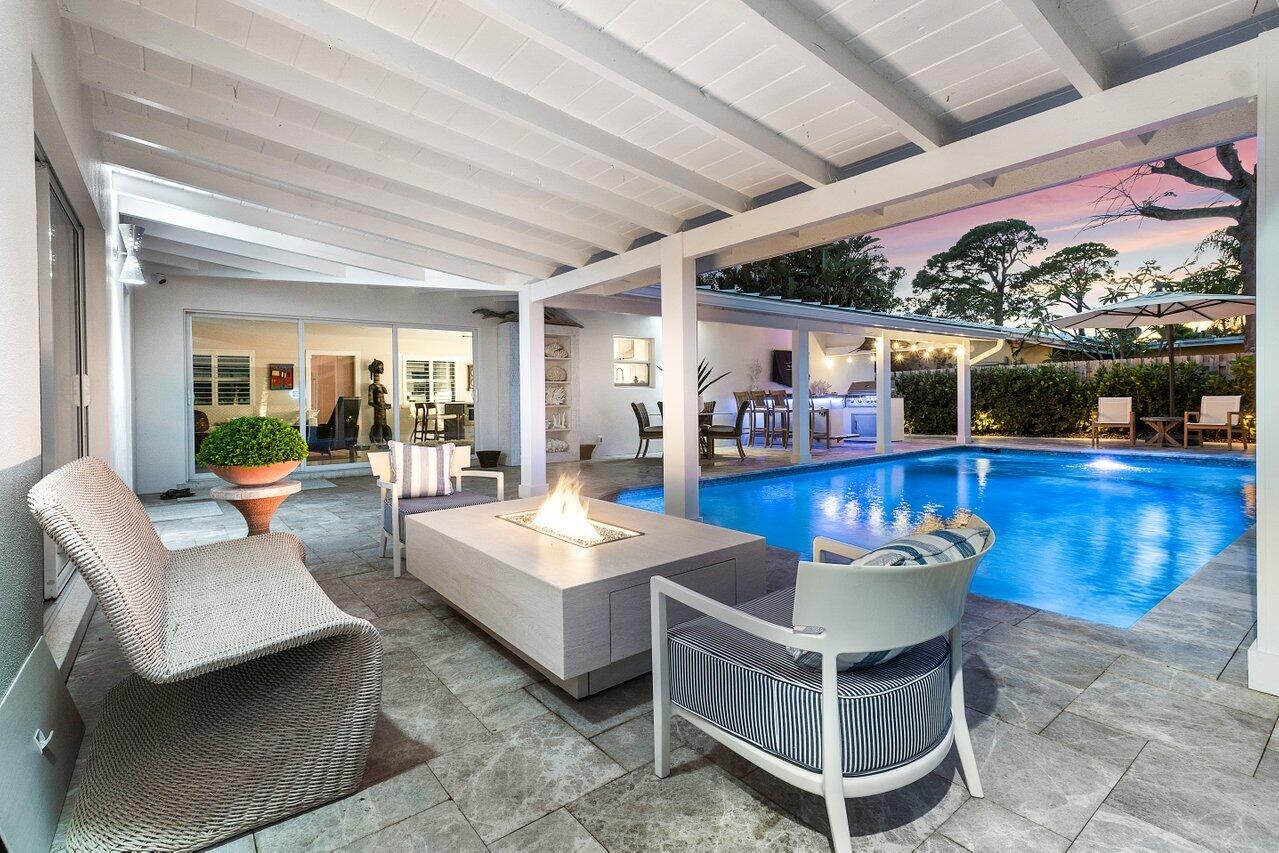 911 Southwest 27th Terrace Boynton Beach, FL 33435 - Photo 47 of 55 Covered Patio