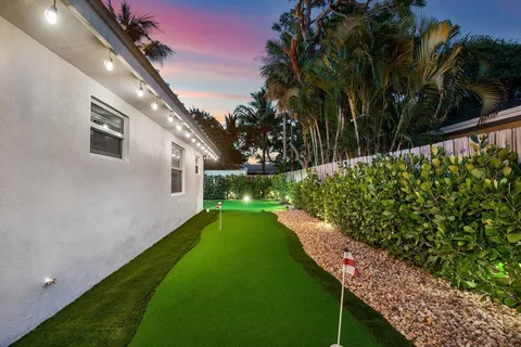 $1,425,000 | 911 Southwest 27th Terrace, Boynton Beach, FL 33435