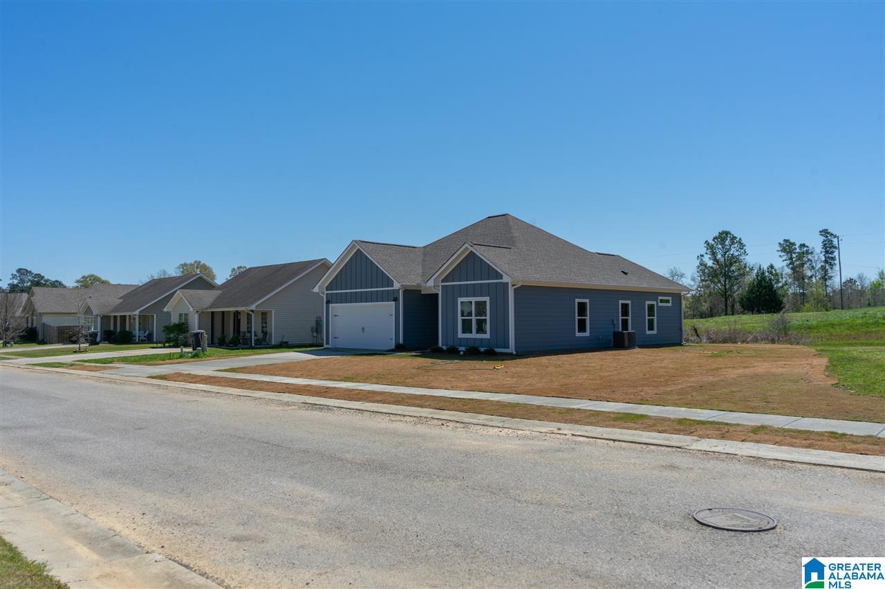 135 Ridgecrest Road Calera, AL 35040 - Photo 3 of 26