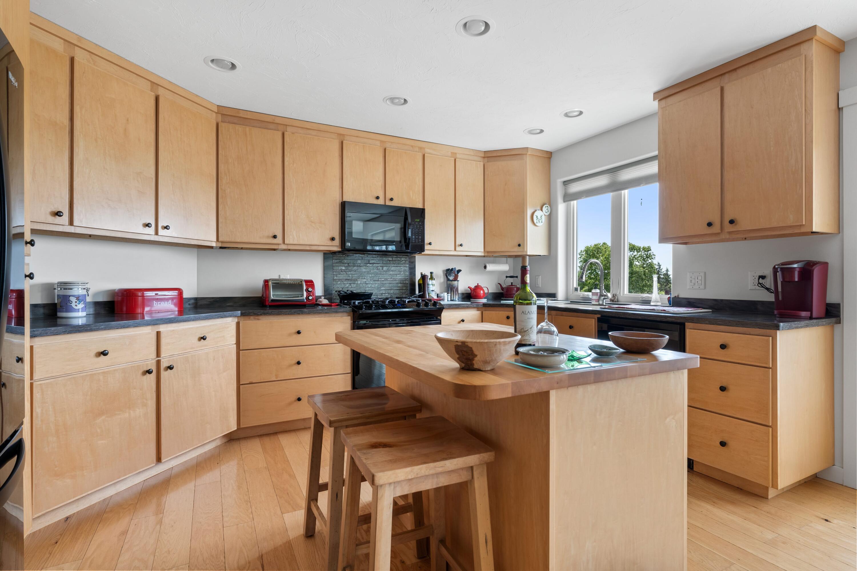 197 North Shore Road North Haven, ME 04853 - Photo 7 of 57 DSC03258