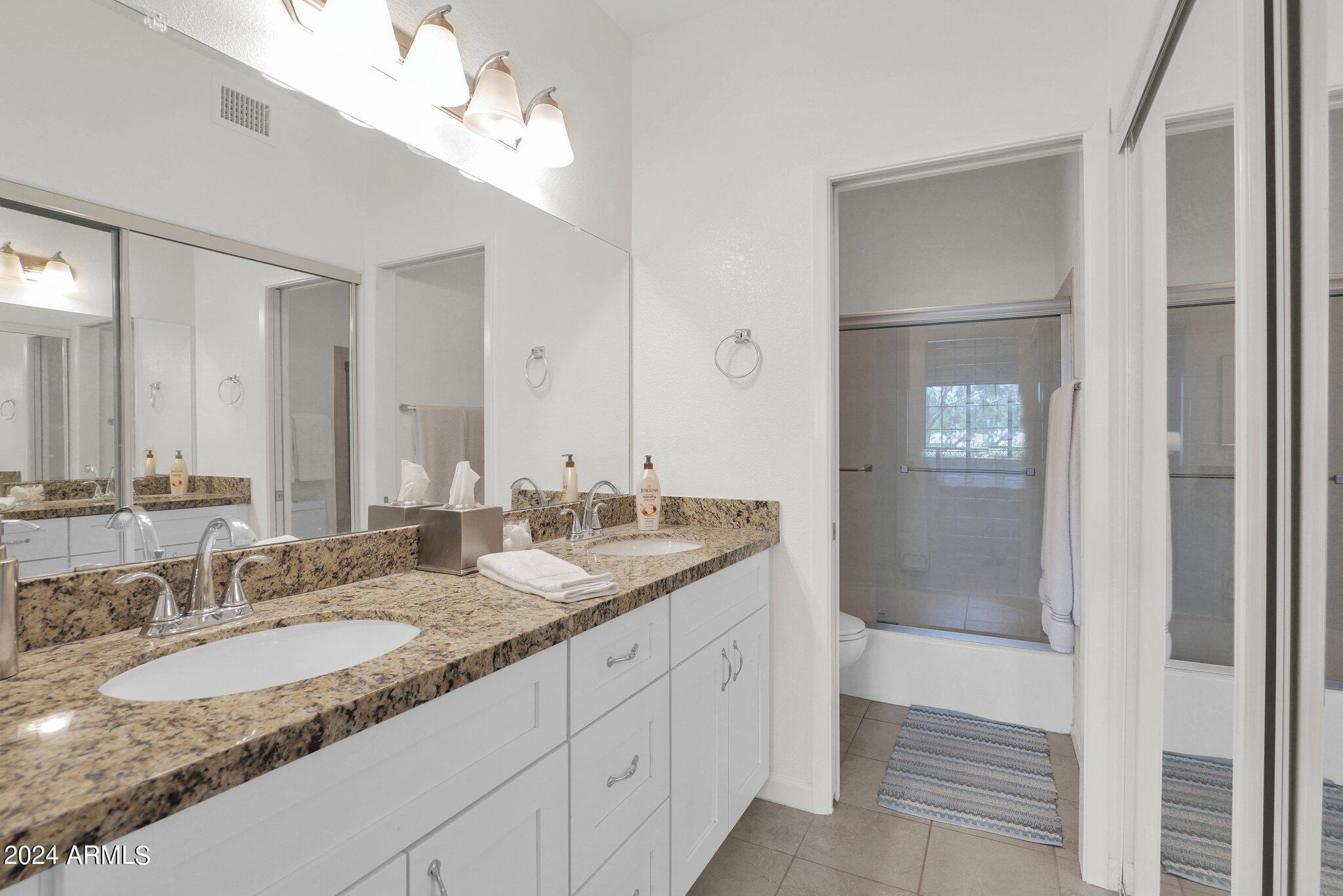 7710 East Gainey Ranch Road, Unit 251 Scottsdale, AZ 85258 - Photo 14 of 32 Master Bath