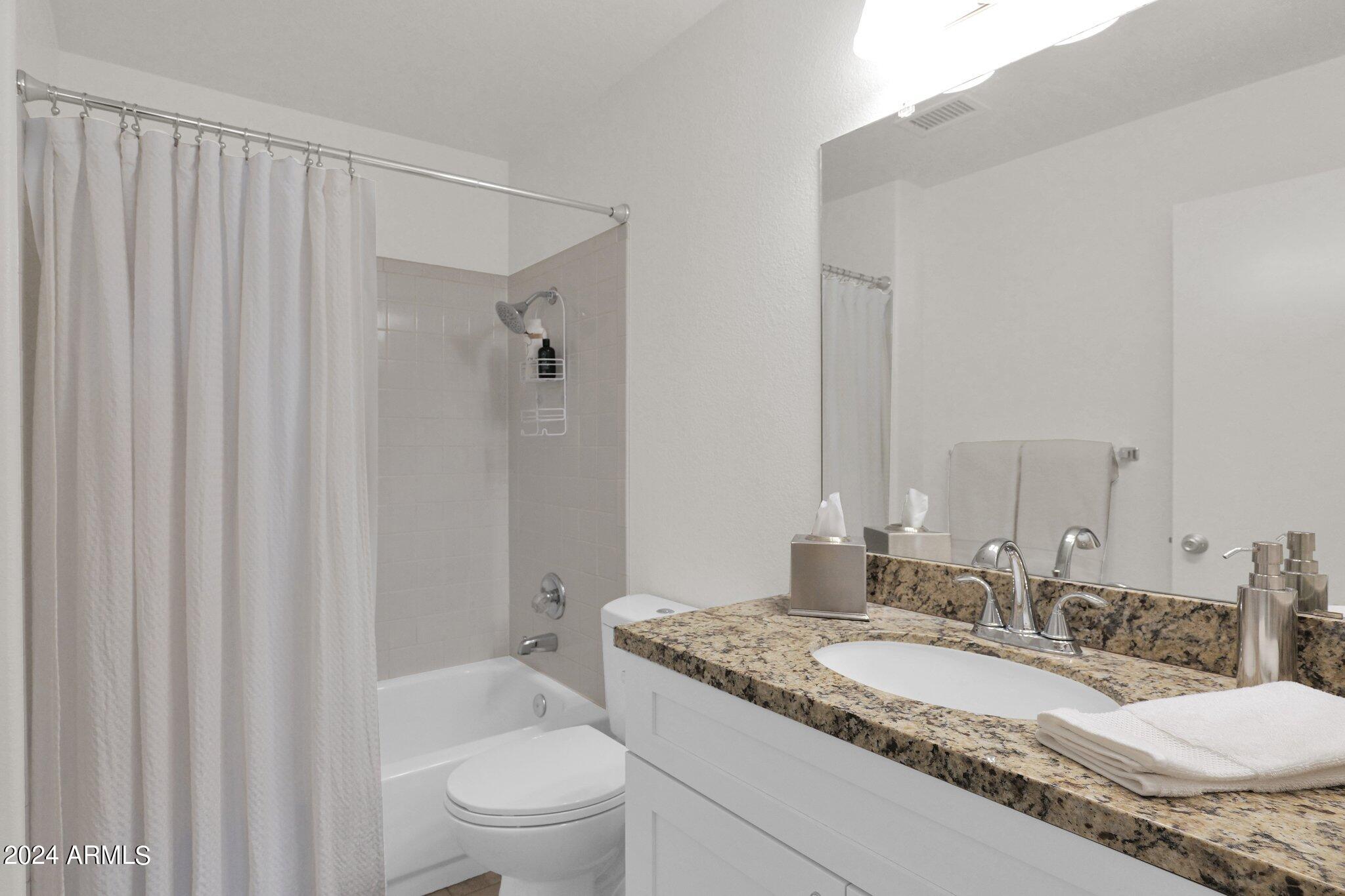 7710 East Gainey Ranch Road, Unit 251 Scottsdale, AZ 85258 - Photo 16 of 32 Second Bath