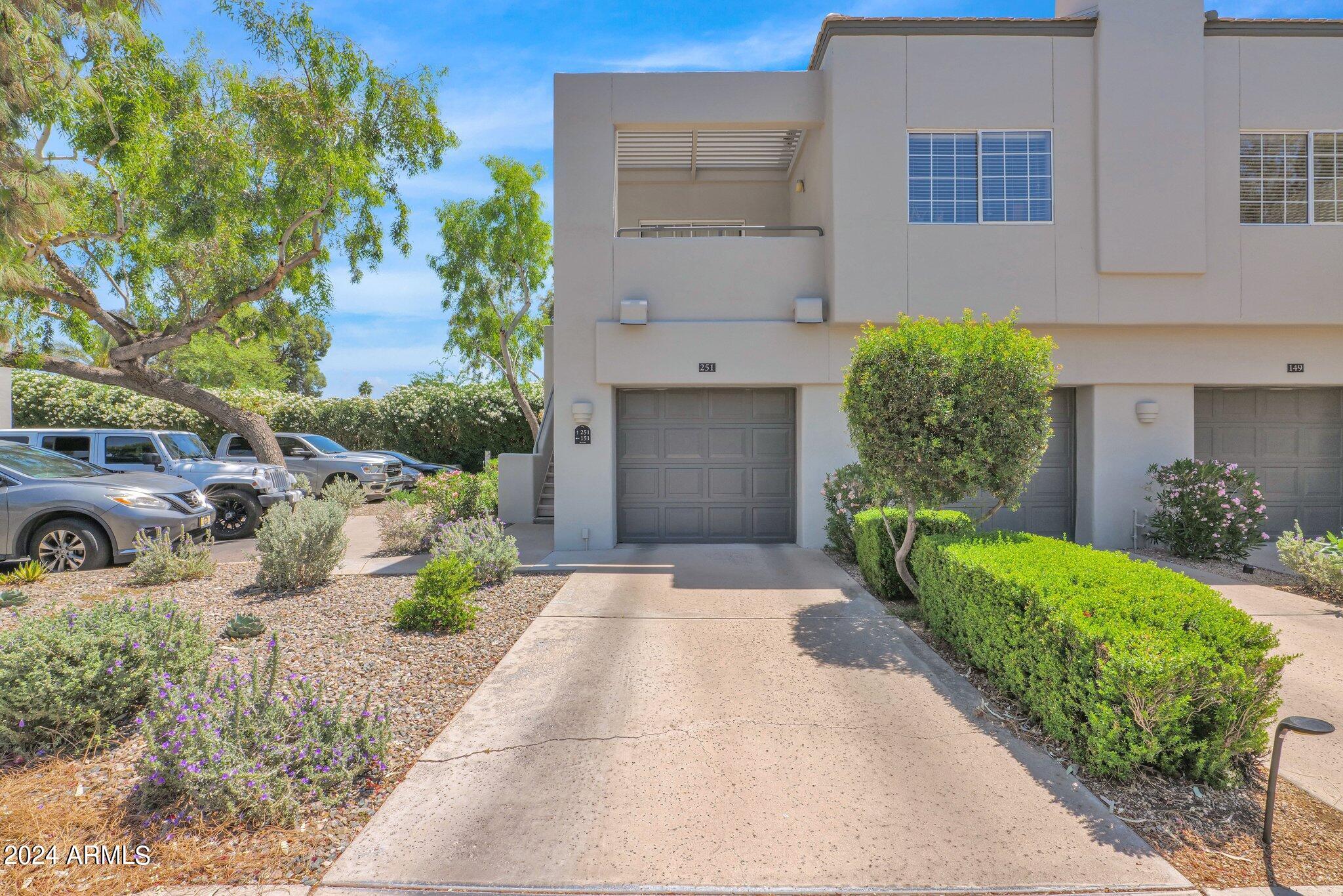 7710 East Gainey Ranch Road, Unit 251 Scottsdale, AZ 85258 - Photo 21 of 32 Garage