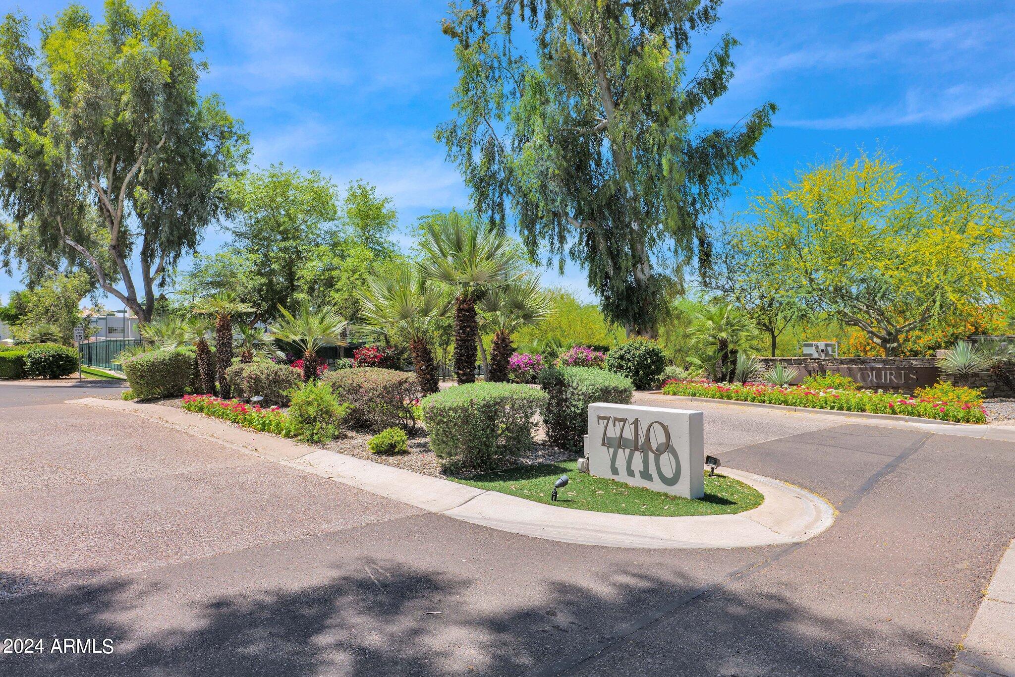 7710 East Gainey Ranch Road, Unit 251 Scottsdale, AZ 85258 - Photo 22 of 32 Entry to Courts