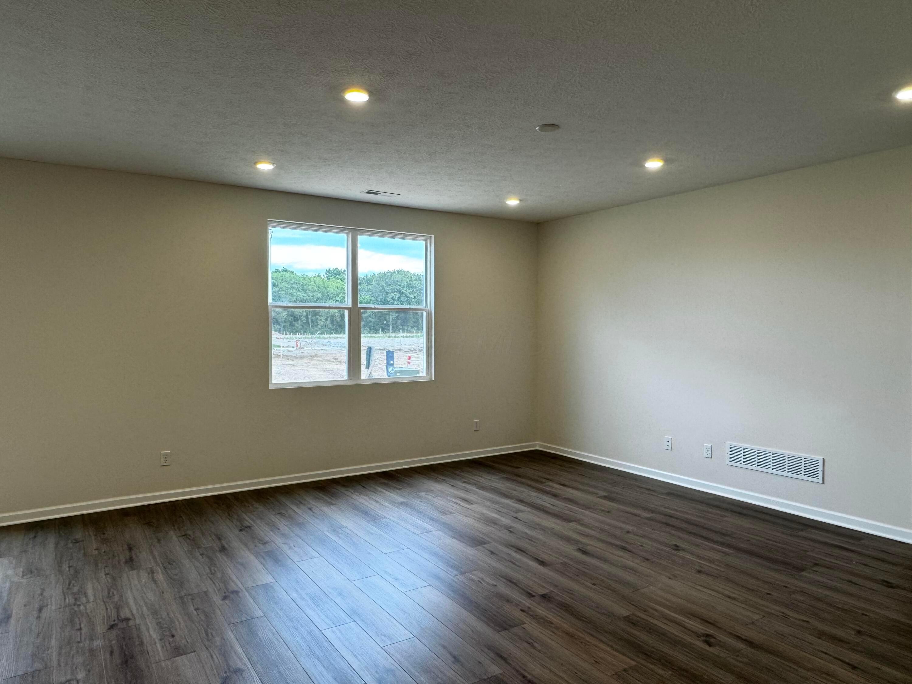 336 Clonfert Road, Unit LOT 163 Galloway, OH 43119 - Photo 33 of 56
