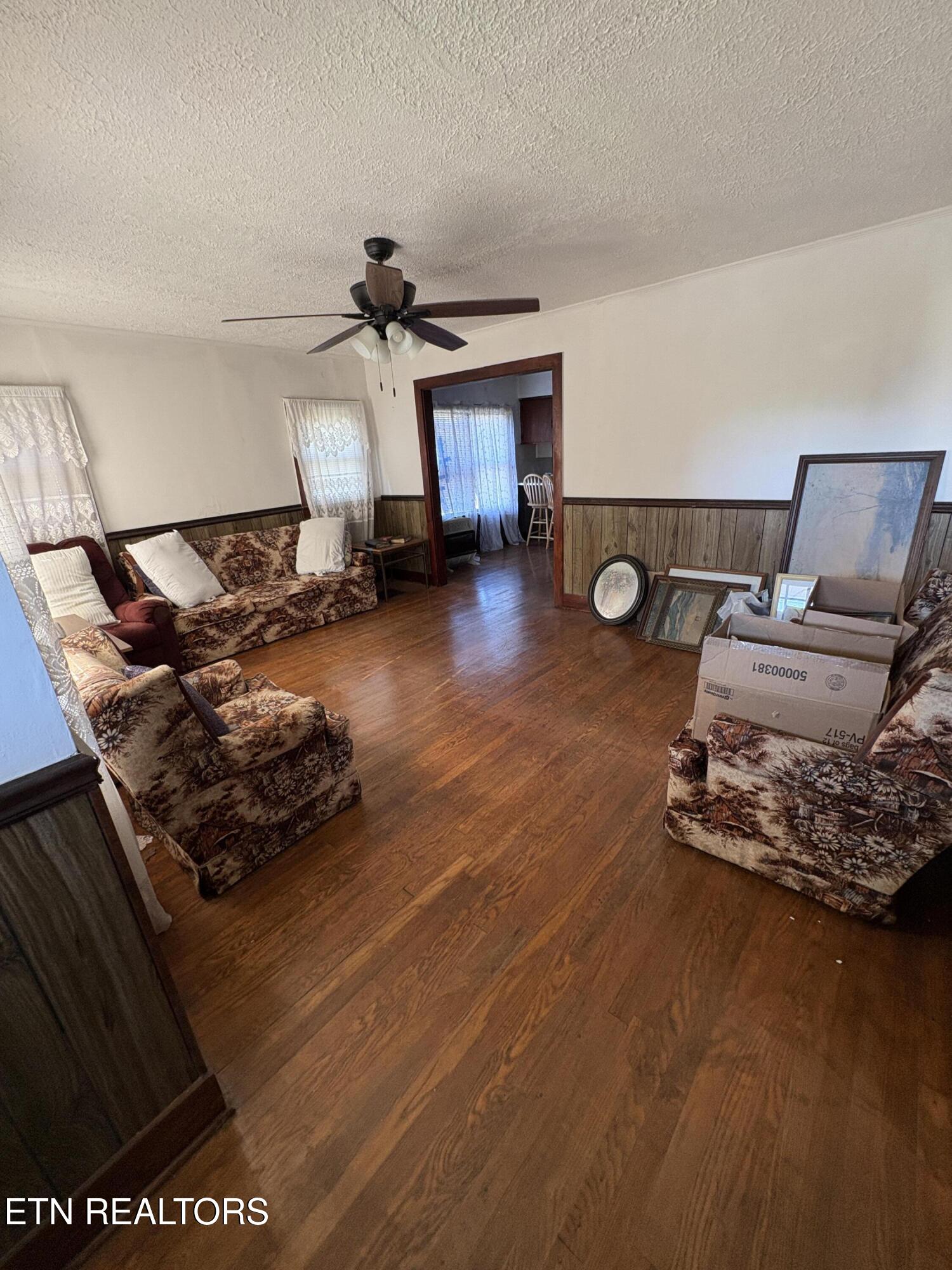 2495 Snapps Ferry Road Greeneville, TN 37745 - Photo 6 of 19 20260917_141644824_iOS