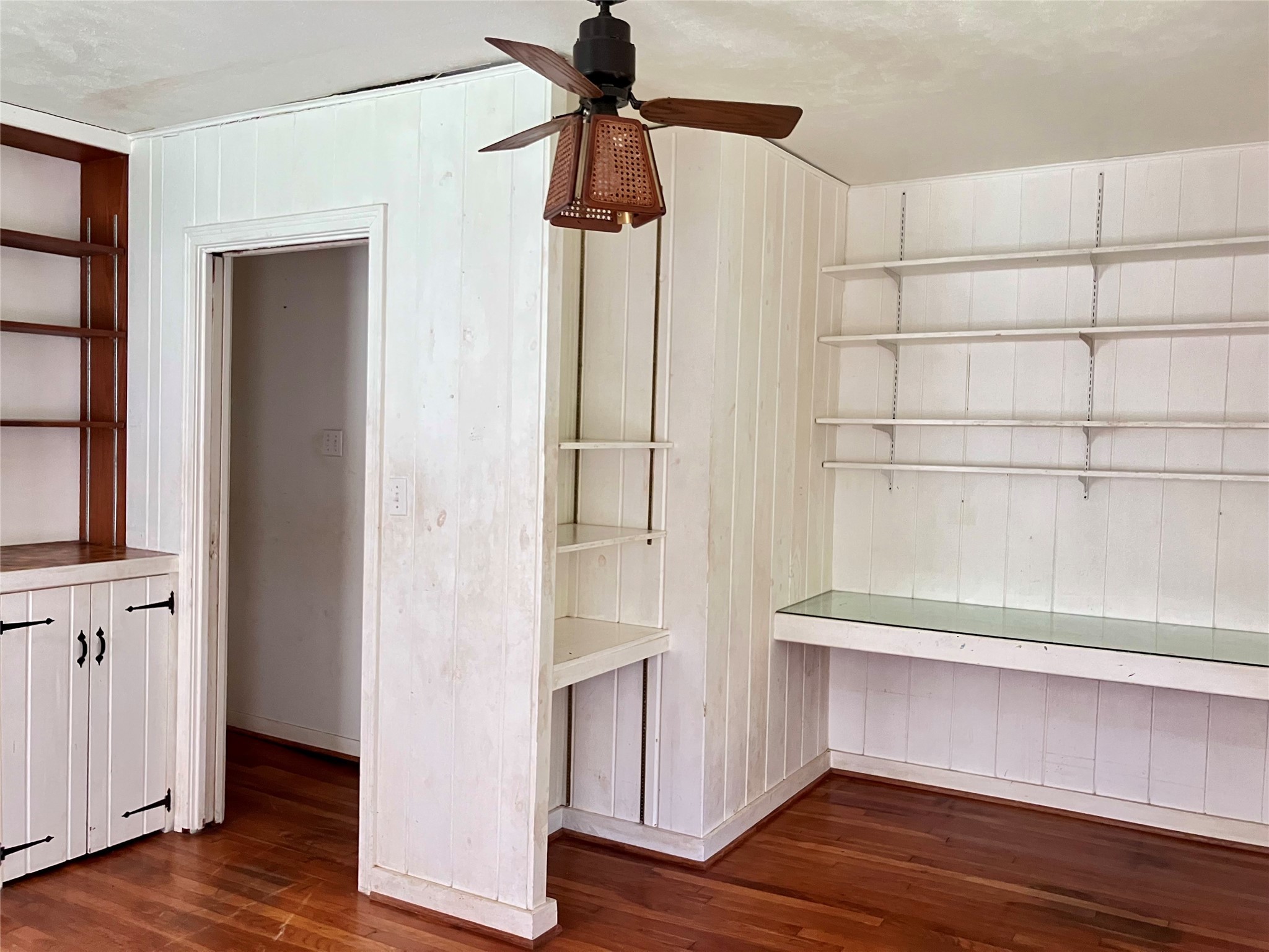 5012 Winding Way Dickinson, TX 77539 - Photo 15 of 24 a view of empty room with wooden floor