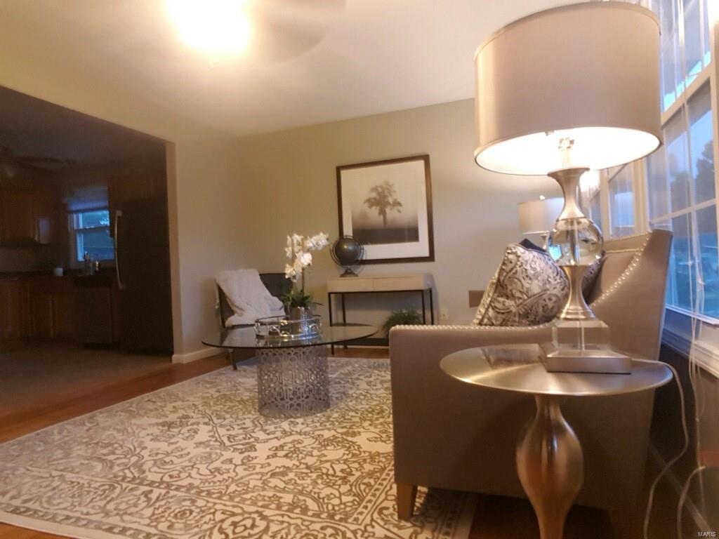 4623 Heege Road St. Louis, MO 63123 - Photo 3 of 14 Gallery Image 3