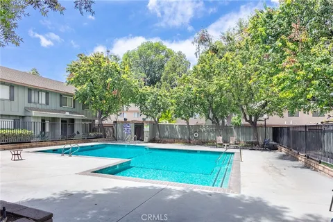 $629,999 | 20126 Runnymede Street, Unit 22, Winnetka, CA 91306
