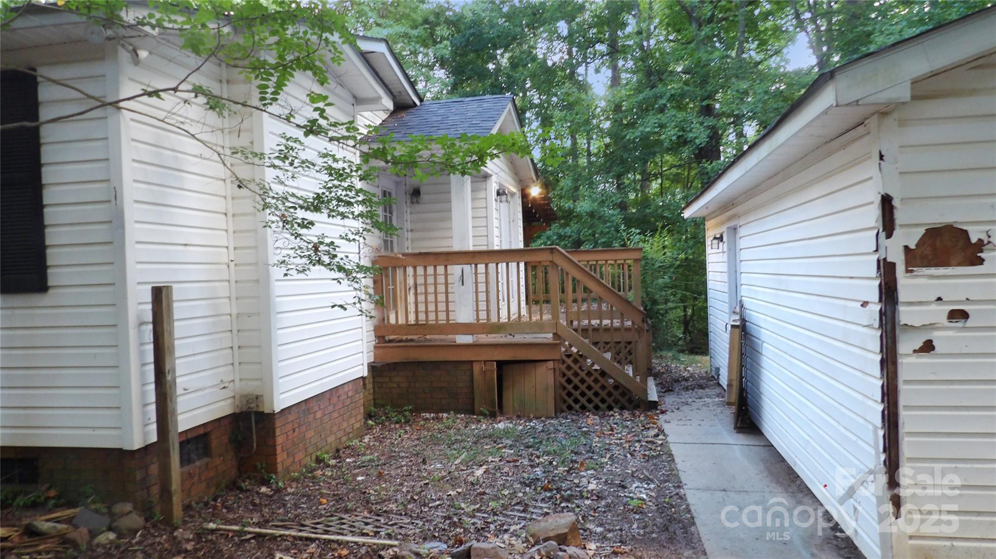 2705 Mountainview Road Clover, SC 29710 - Photo 3 of 32 Gallery Image 3
