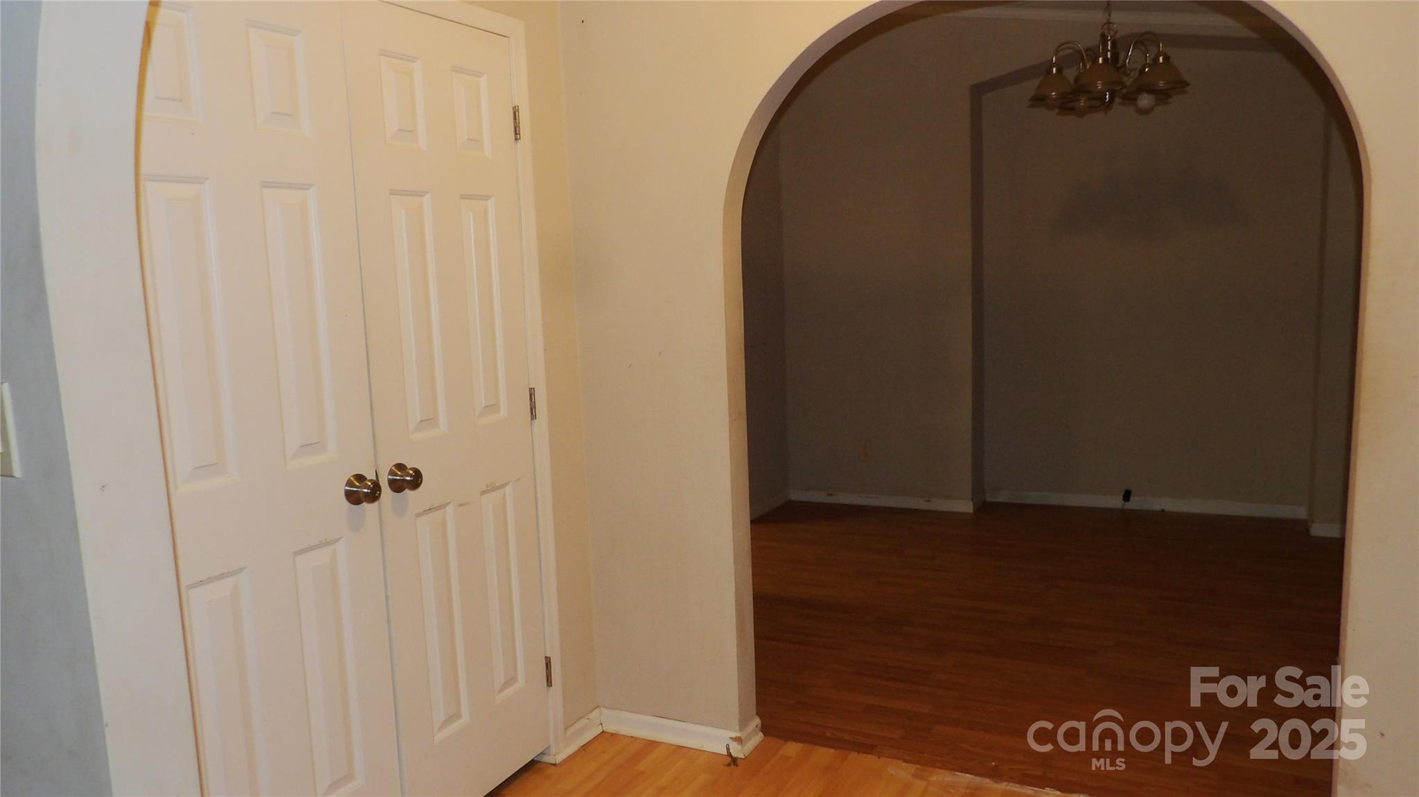 2705 Mountainview Road Clover, SC 29710 - Photo 8 of 32 Gallery Image 8