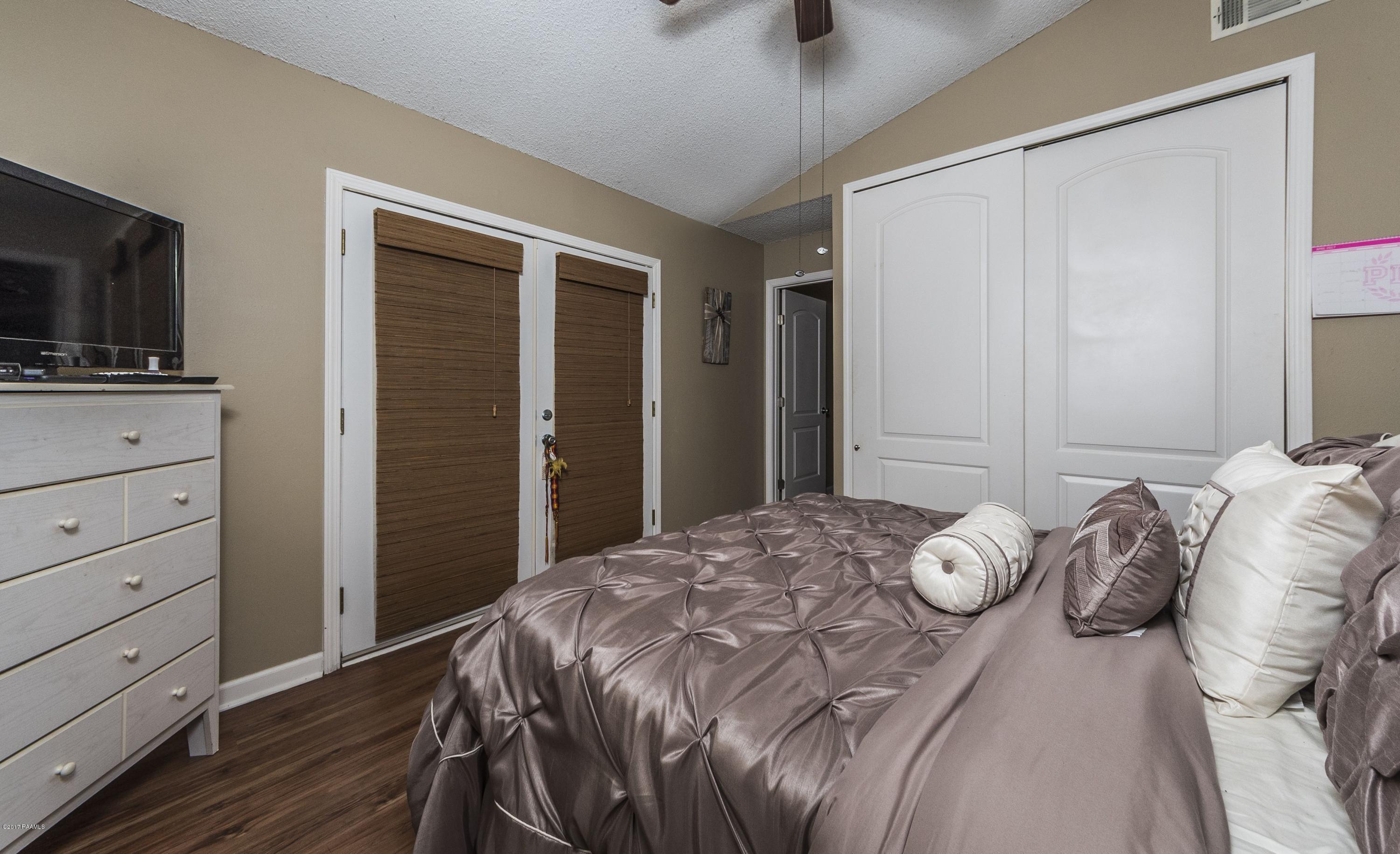 201 Cougar Ridge, Unit 4 Lafayette, LA 70508 - Photo 11 of 16 17 1st Bedroom 2