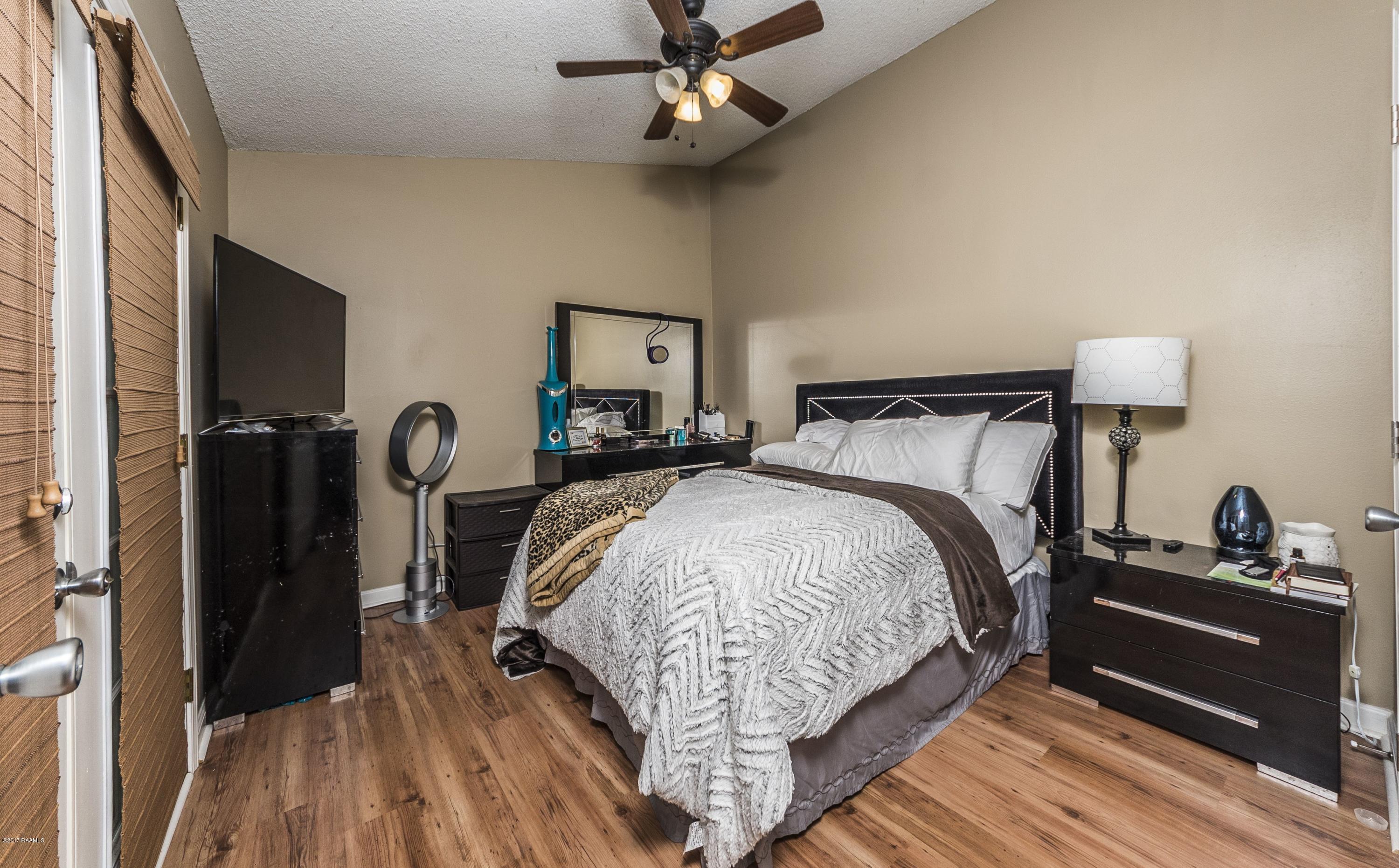 201 Cougar Ridge, Unit 4 Lafayette, LA 70508 - Photo 14 of 16 19 2nd Bedroom 1 (2)