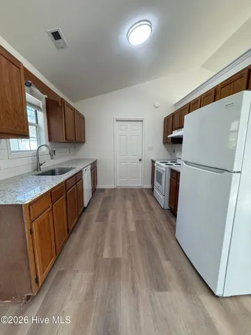 $1,725 | 135 Glenwood Drive, Hubert, NC 28539