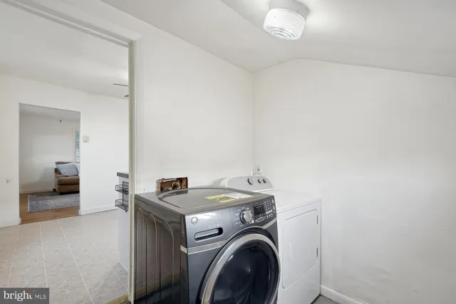 $2,000 | 18390 Silcott Springs Road, Purcellville, VA 20132