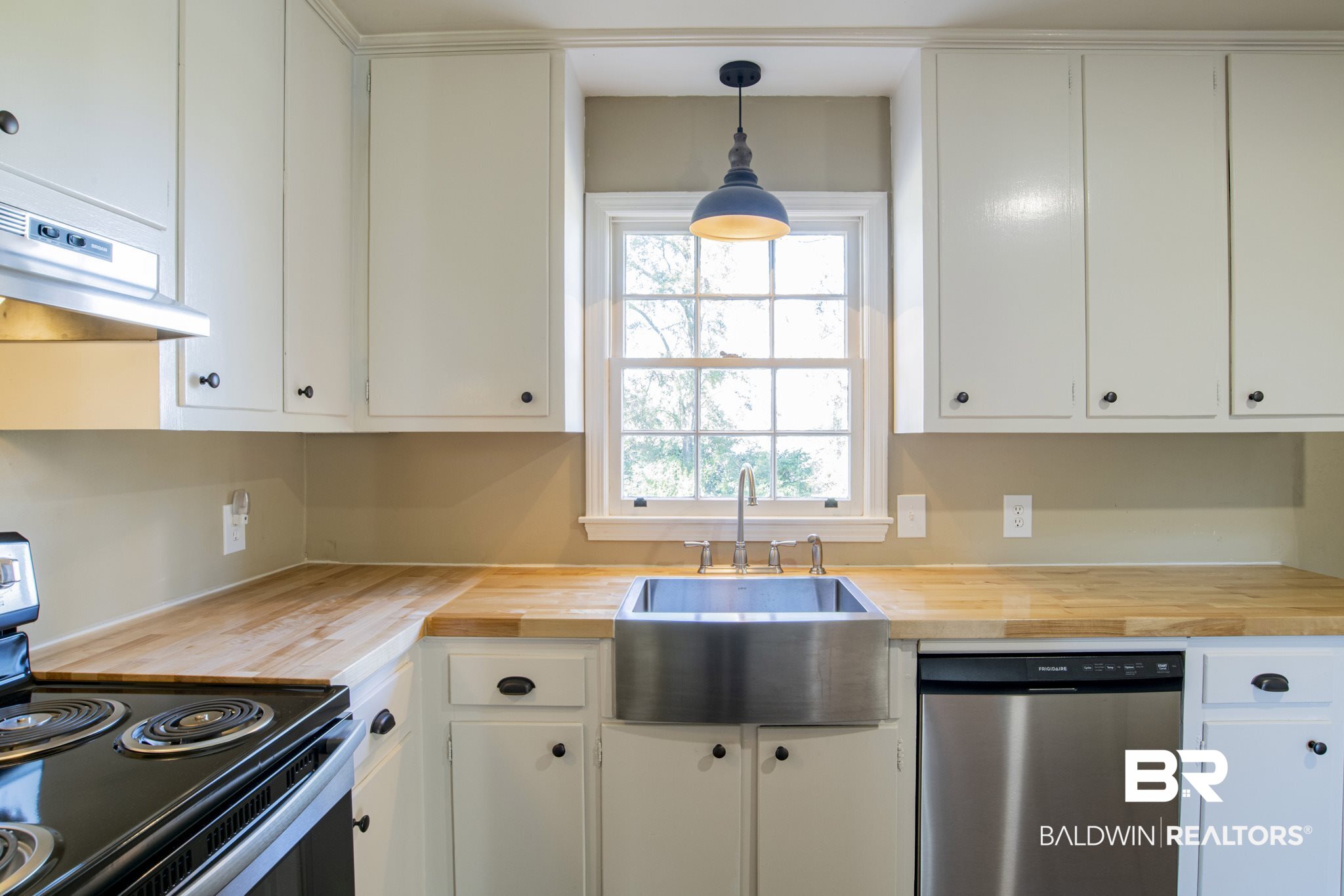 133 Pineridge Road Daphne, AL 36526 - Photo 21 of 31 Kitchen sink