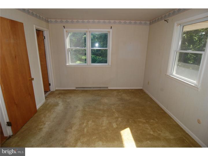 2915 Leiszs Bridge Road Reading, PA 19605 - Photo 15 of 25 Bedroom - Main