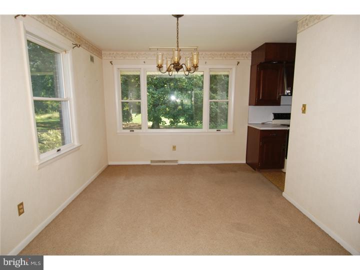 2915 Leiszs Bridge Road Reading, PA 19605 - Photo 7 of 25 Dining Room