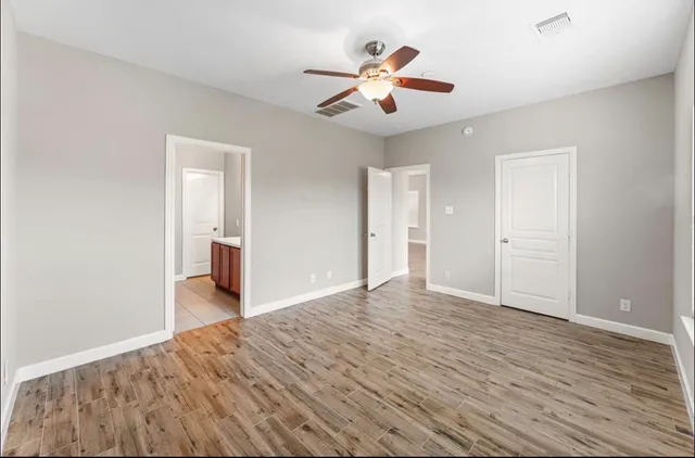 $2,300 | 10910 Woodwind Shadows Drive, Cypress, TX 77433