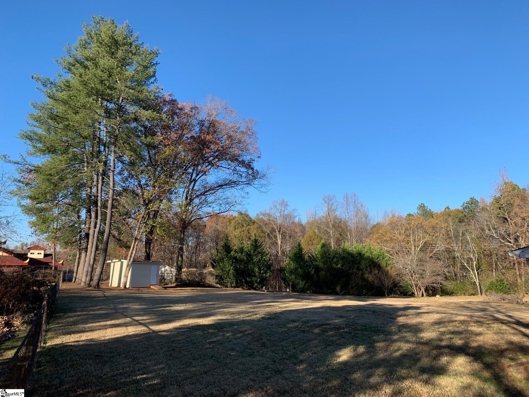 930 Harvey Road Greer, SC 29651 - Photo 10 of 32 Gallery Image 10