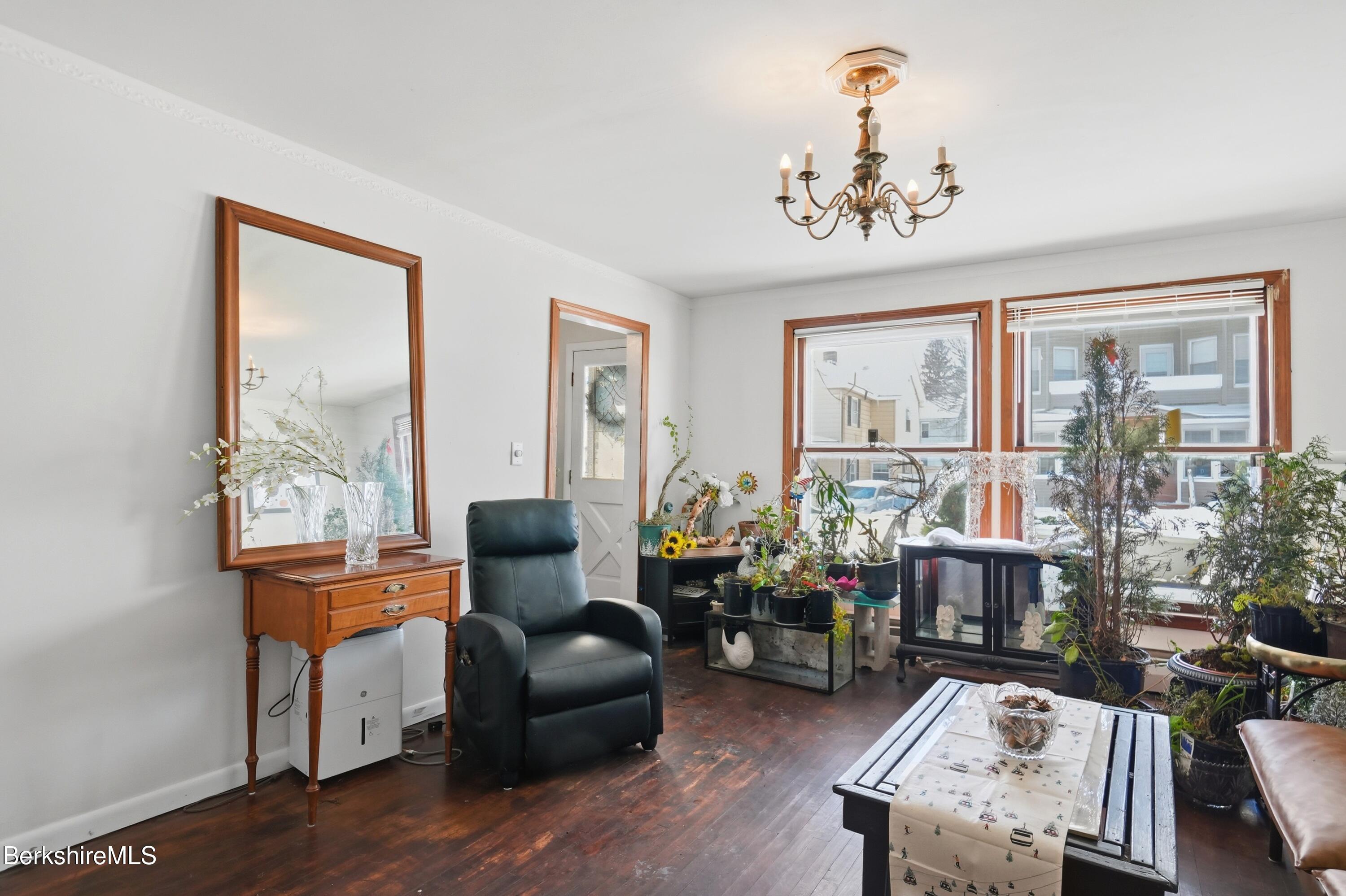 9 Lincoln Street Pittsfield, MA 01201 - Photo 20 of 44 a living room with furniture and a large window
