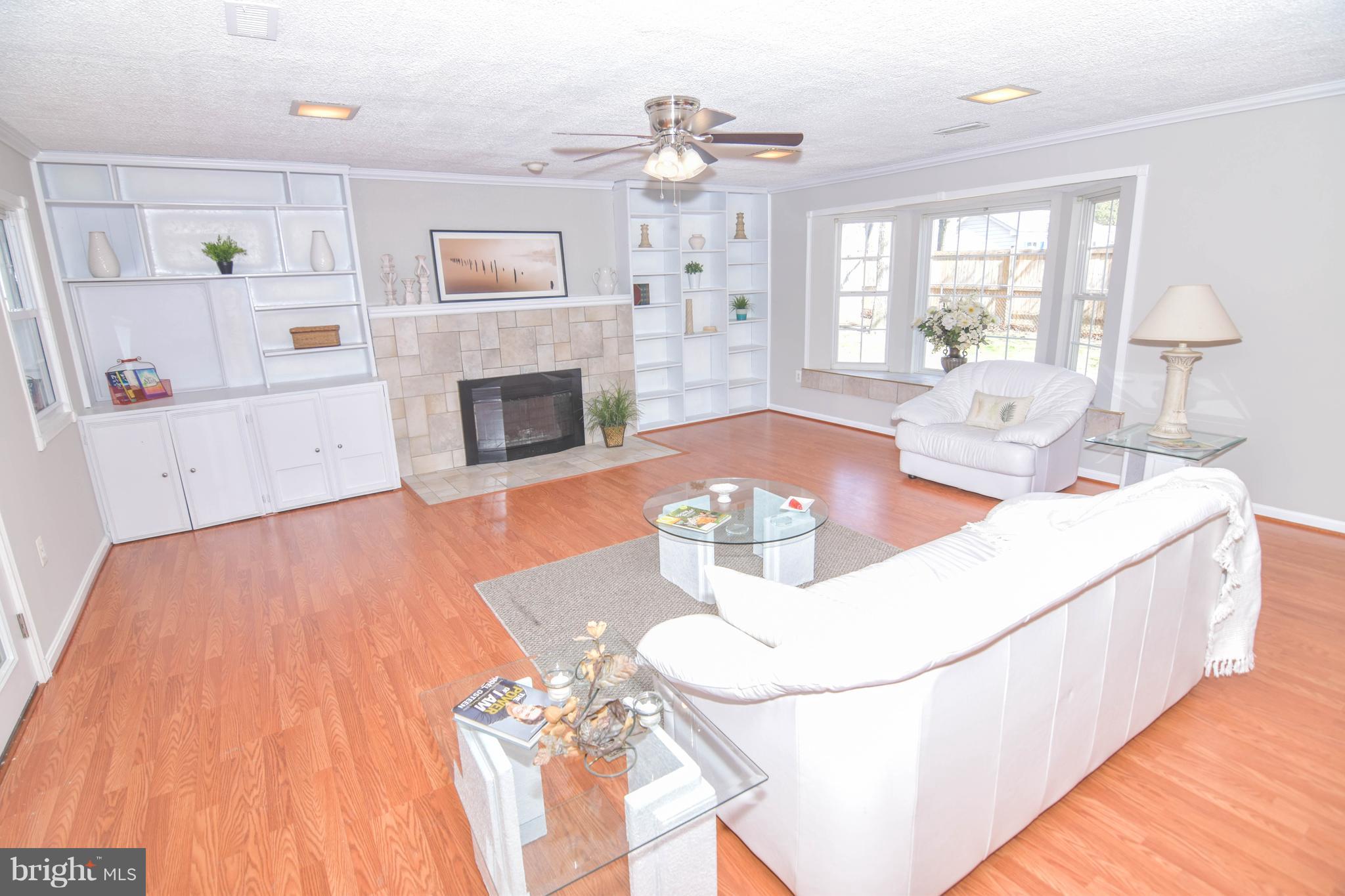 1228 Adams Road Waldorf, MD 20602 - Photo 15 of 26 Living Room