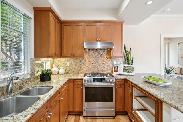 $1,695,000 | 82 Ned's Way, Tiburon, CA 94920