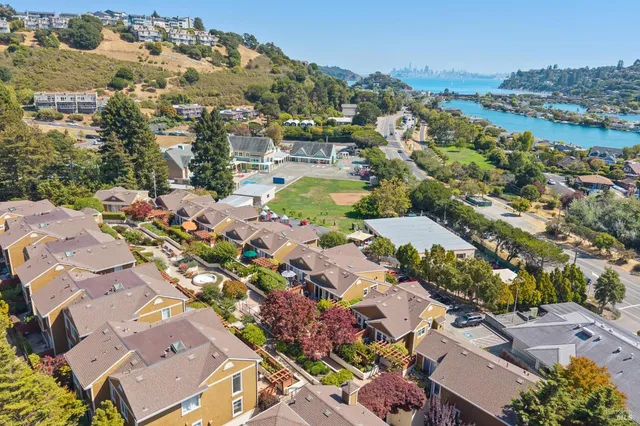 $1,695,000 | 82 Ned's Way, Tiburon, CA 94920