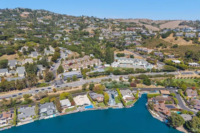 $1,695,000 | 82 Ned's Way, Tiburon, CA 94920