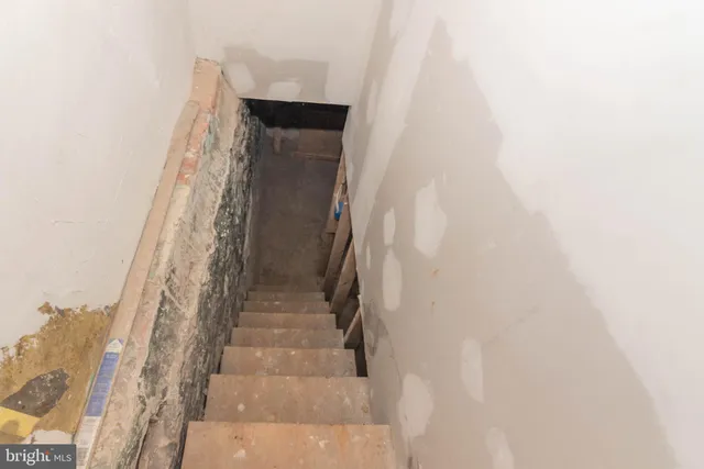 $70,000 | 4021 West Franklin Street, Baltimore, MD 21229