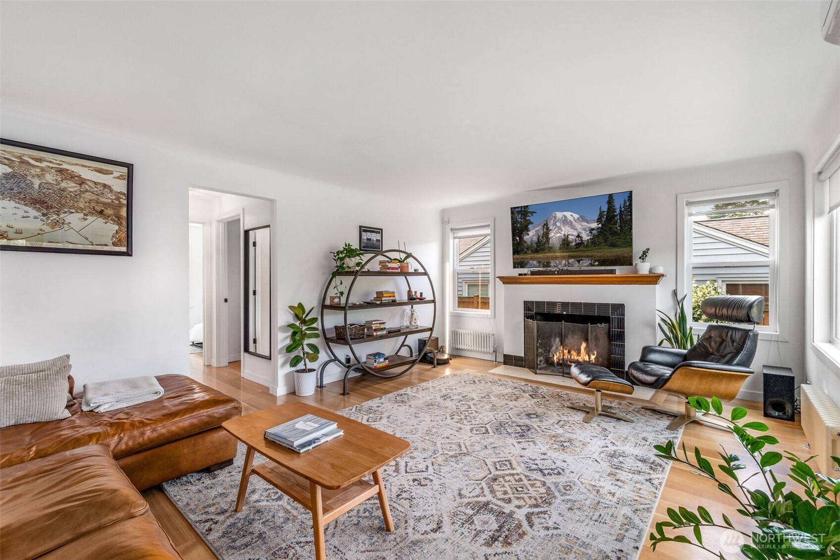 1705 North 82nd Street Seattle, WA 98103 - Photo 2 of 33