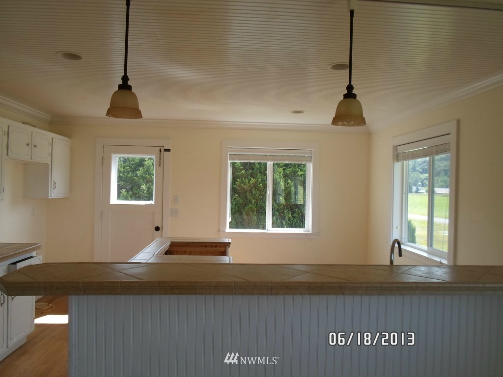 19771 John Nelson Road Mount Vernon, WA 98274 - Photo 8 of 15 Gallery Image 8