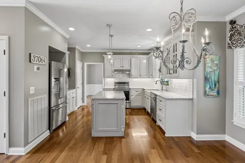 $919,900 | 1303 King William Court, Franklin, TN 37064