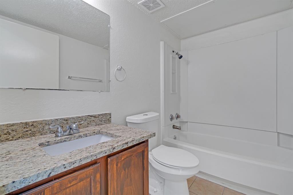 210 Rolston Road, Unit 1 Irving, TX 75060 - Photo 14 of 16