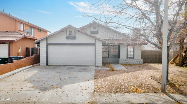 $339,900 | 1270 Ave H4, Lancaster, CA 93534