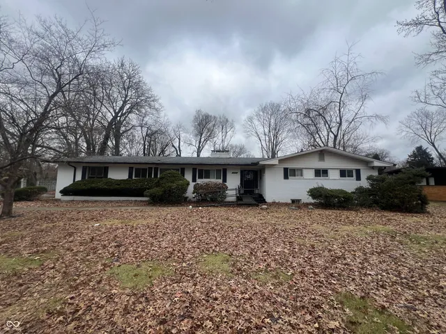 $1,995 | 2530 West 44th Street, Indianapolis, IN 46228