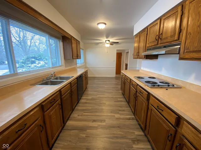 $1,995 | 2530 West 44th Street, Indianapolis, IN 46228