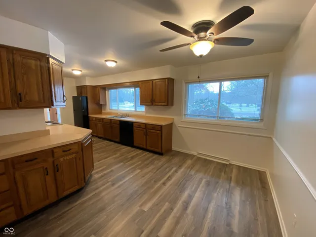 $1,995 | 2530 West 44th Street, Indianapolis, IN 46228