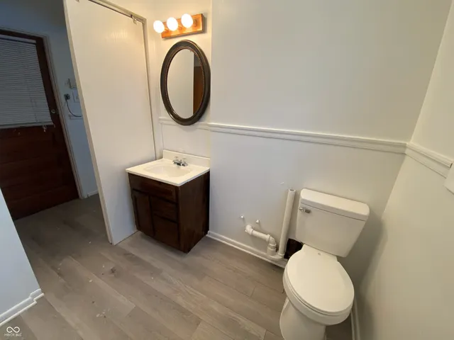 $1,995 | 2530 West 44th Street, Indianapolis, IN 46228