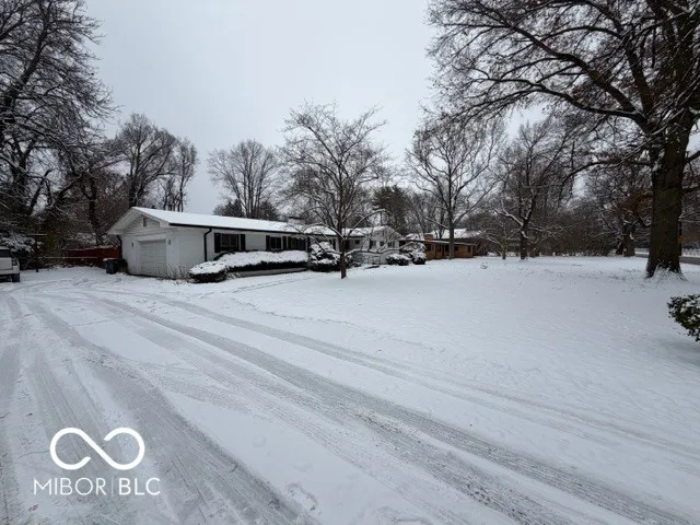 $1,995 | 2530 West 44th Street, Indianapolis, IN 46228