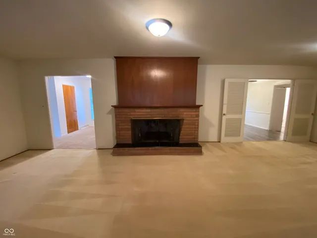 $1,995 | 2530 West 44th Street, Indianapolis, IN 46228