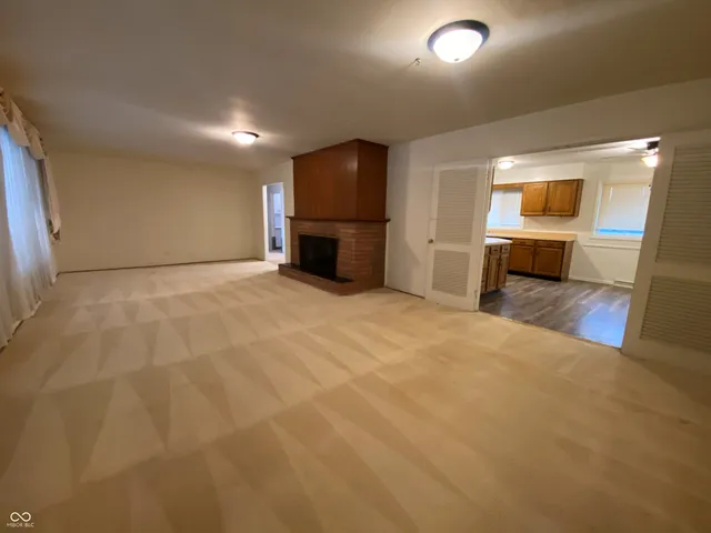 $1,995 | 2530 West 44th Street, Indianapolis, IN 46228