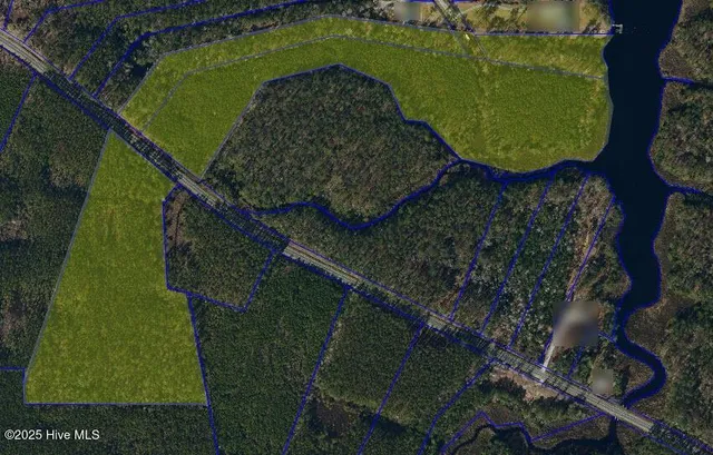 $990,000 | 499 Tar Creek Road, Oriental, NC 28571