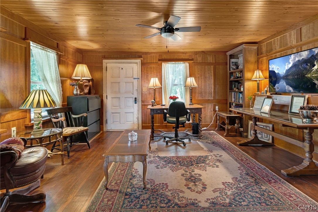 1818 Benson Road Skaneateles, NY 13152 - Photo 5 of 28 Gallery Image 5