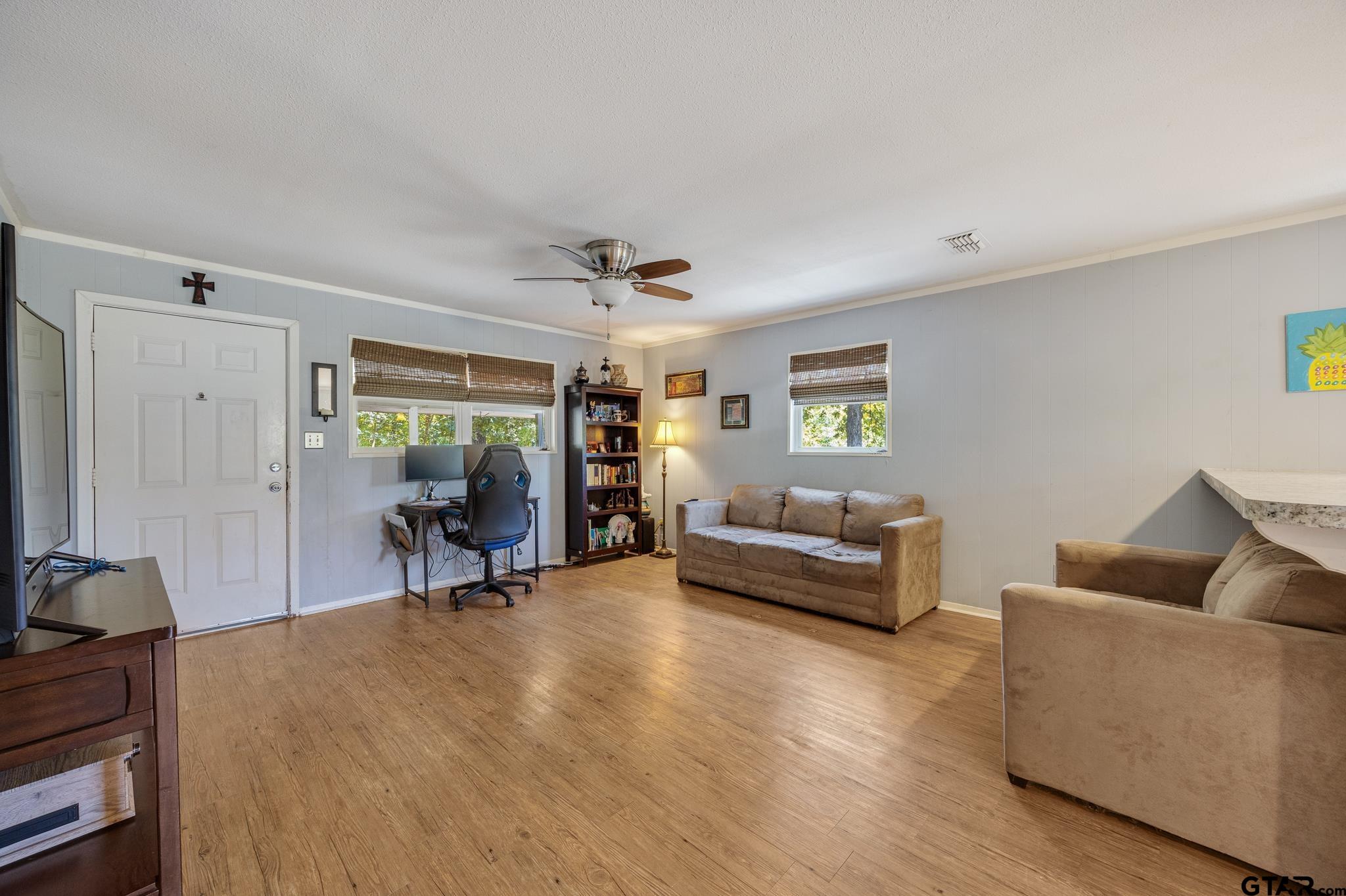 5184 Cherokee Road Chandler, TX 75758 - Photo 5 of 27 Gallery Image 5