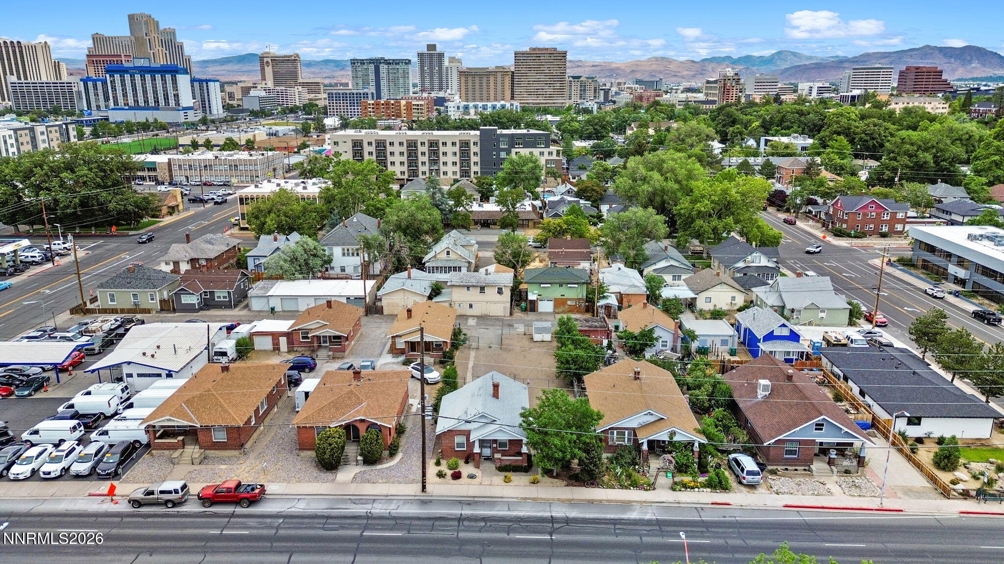 128 Keystone Avenue Reno, NV 89503 - Photo 4 of 32 4-web-or-mls-DJI_0273g (2)