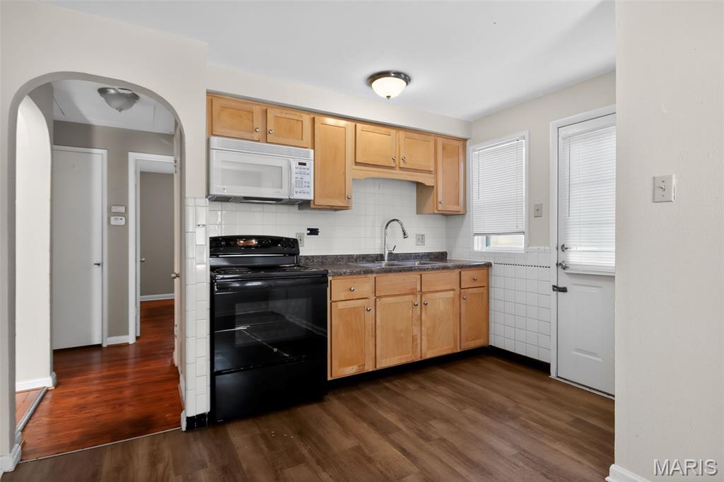 8129 Titus Road St. Louis, MO 63114 - Photo 20 of 35