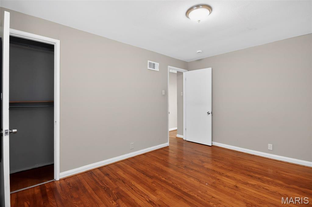 8129 Titus Road St. Louis, MO 63114 - Photo 25 of 35