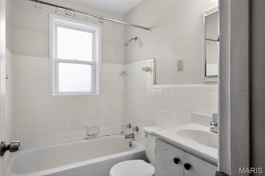 8129 Titus Road St. Louis, MO 63114 - Photo 28 of 35