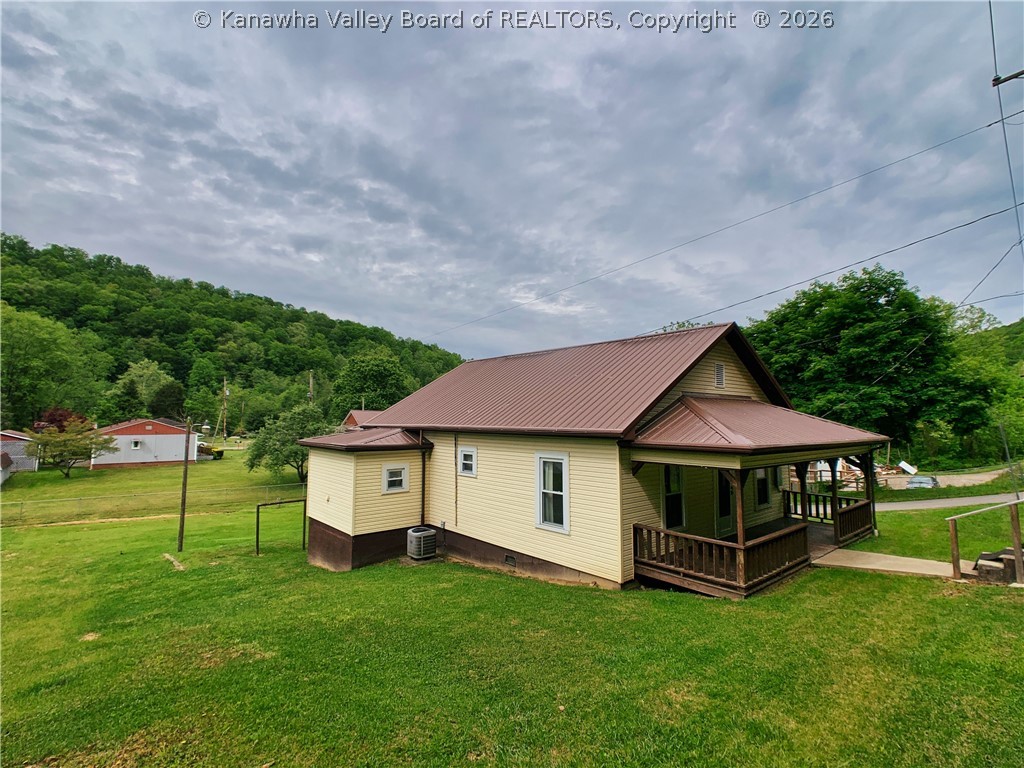 5341 A Elk River Road North Elkview, WV 25071 - Photo 5 of 38 Gallery Image 5